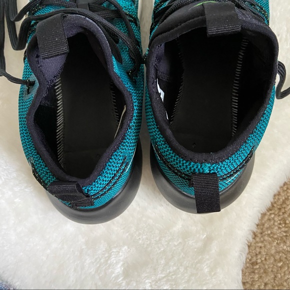 Men's Nike HyperShift Sneakers - Picture 5 of 6